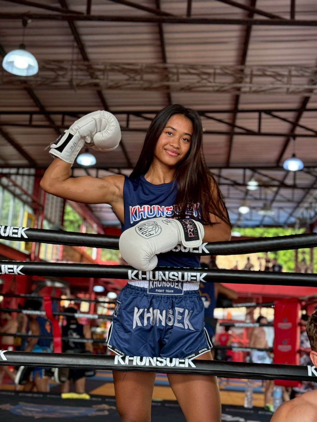 Khunsuek Sleeveless - Blue